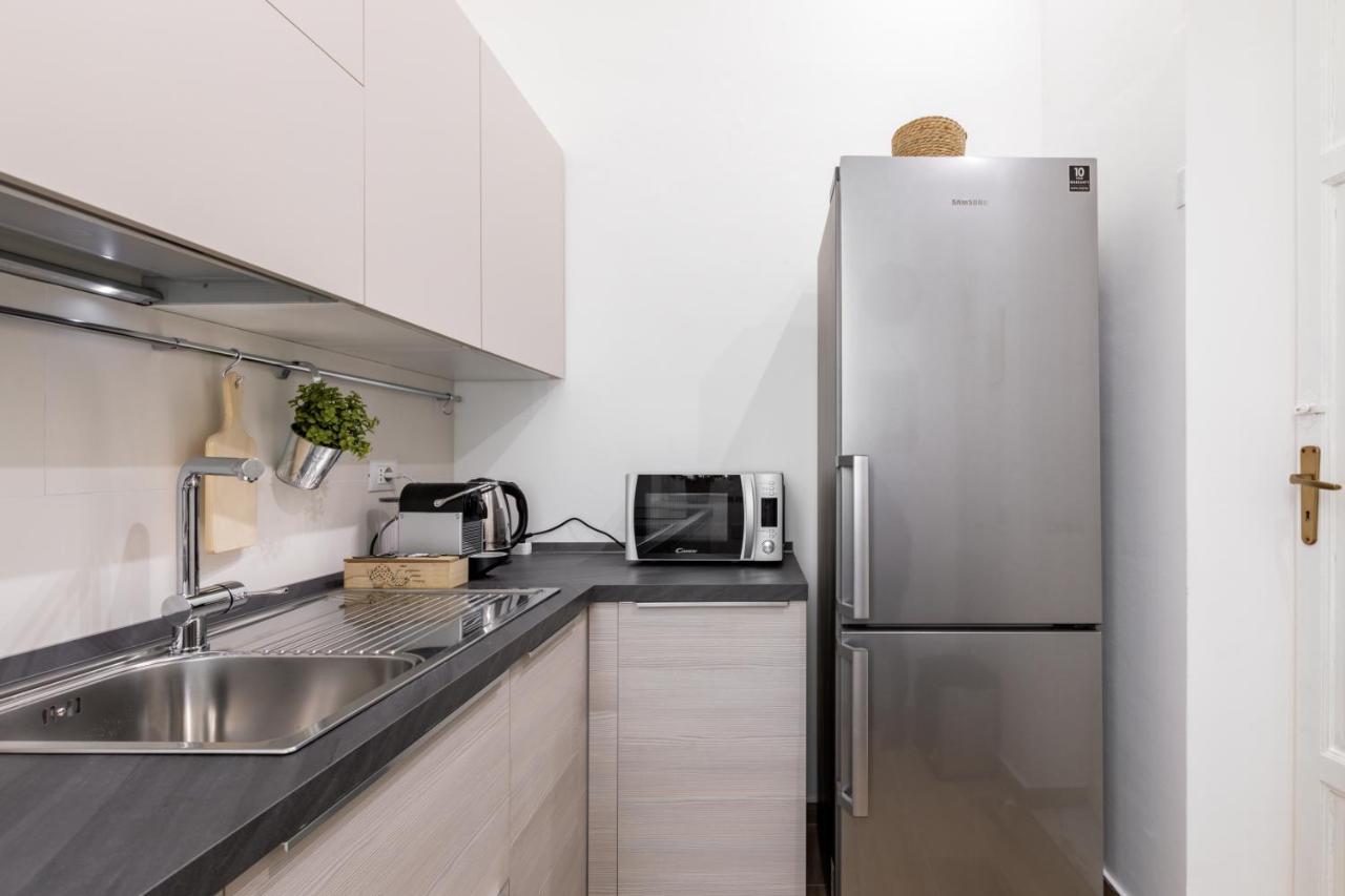 Stazione Notarbartolo Bright & Cozy Apartment Palermo Exterior foto