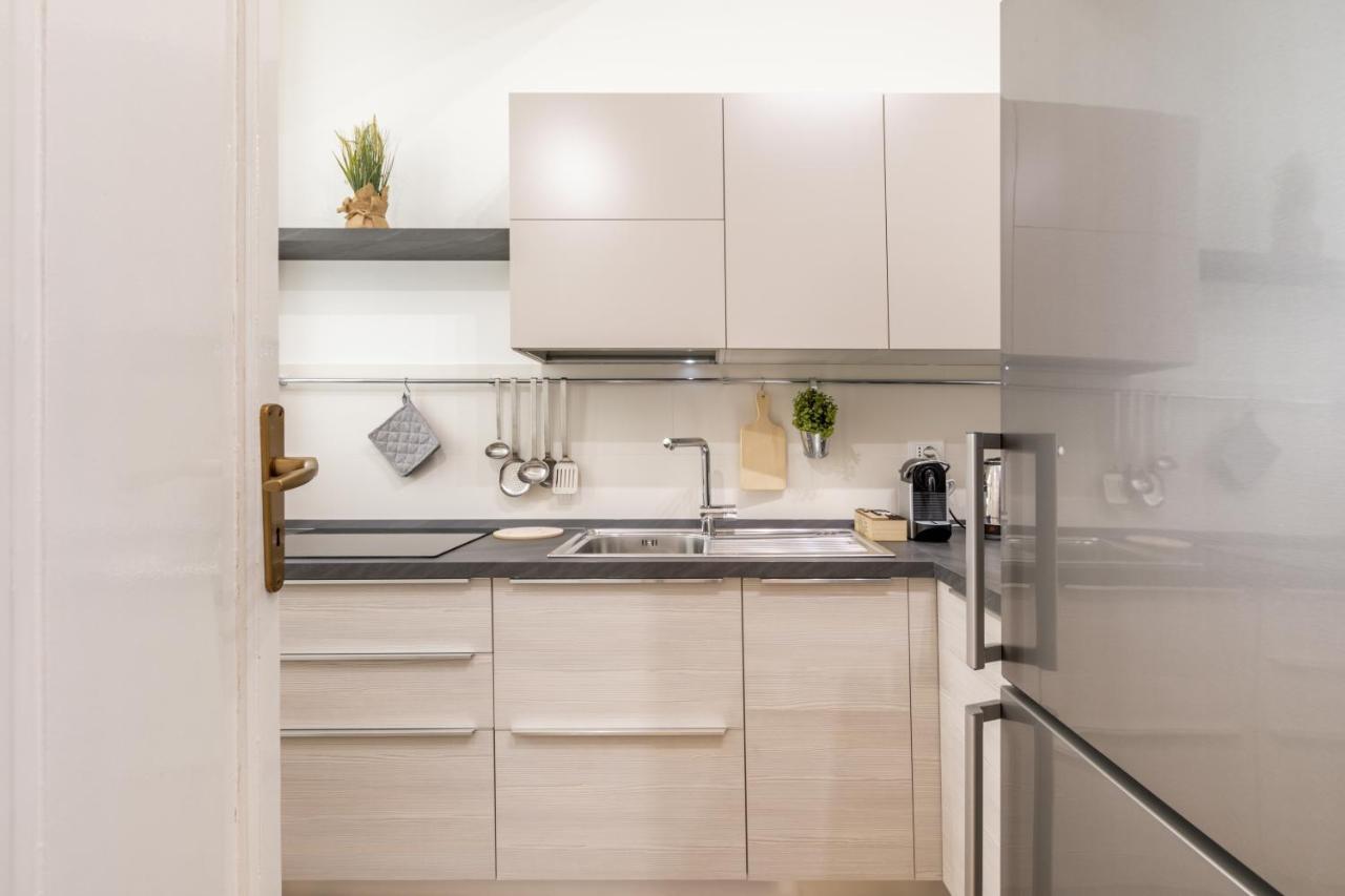 Stazione Notarbartolo Bright & Cozy Apartment Palermo Exterior foto